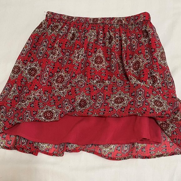 Hollister Mini Skirt Size S - Picture 3 of 6